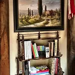 Borgo * San Gusme