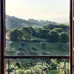 Borgo * San Gusme