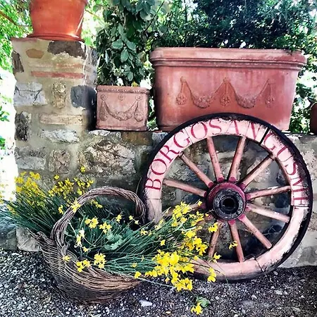Borgo * San Gusme